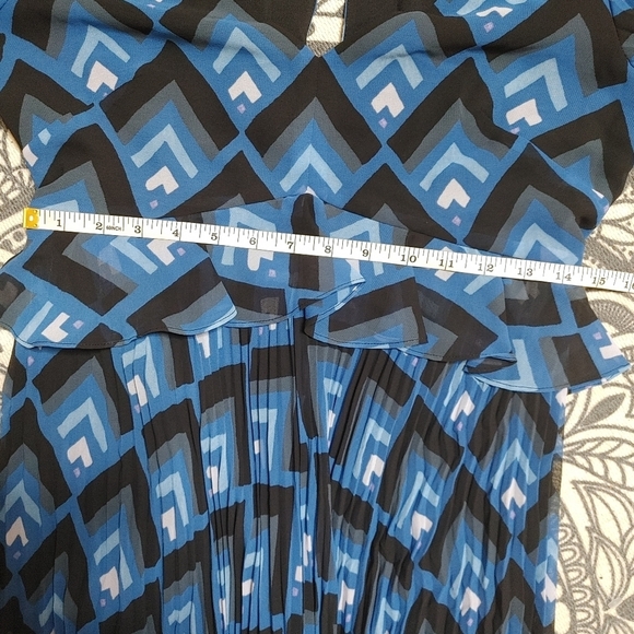 CLUB Monaco Gostanzah Maxi Dress Size 4 - Picture 9 of 15